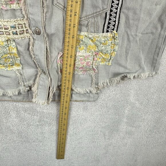 POL Patchwork Lace Denim Distressed Boho Jacket Chic Cottagecore Oversized Large - Picture 9 of 9